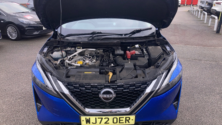 Nissan Qashqai 1.3 DiG-T MH N-Connecta 5dr Petrol Hatchback